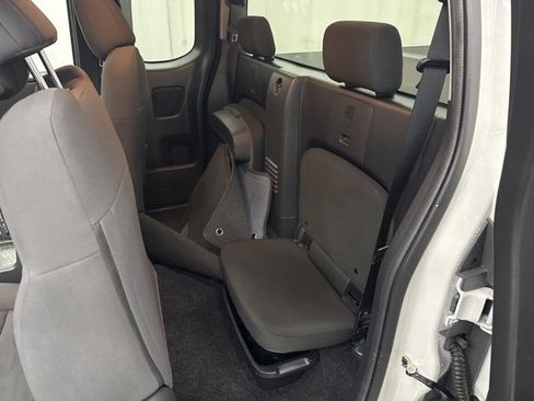 Used 2023 Nissan Frontier S w/ Technology Package image 6