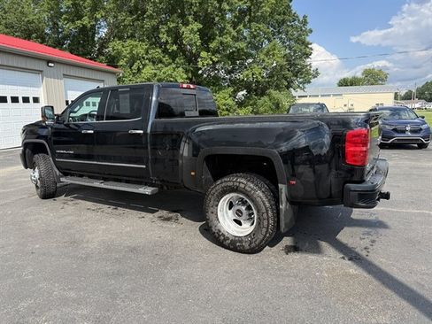 Used 2019 GMC Sierra 3500 Denali w/ Duramax Plus Package AWD/4WD image 32