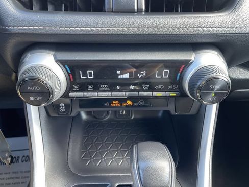 Used 2025 Toyota RAV4 LE AWD/4WD image 19