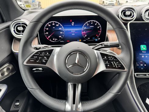 Certified 2025 Mercedes-Benz GLC 300 GLC 300 image 9