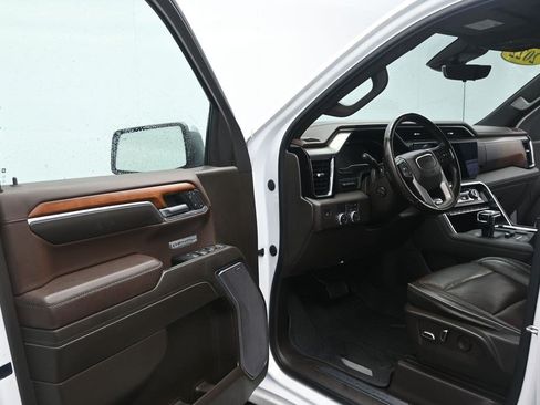 Used 2022 GMC Sierra 1500 Denali w/ Denali Reserve Package RWD image 10