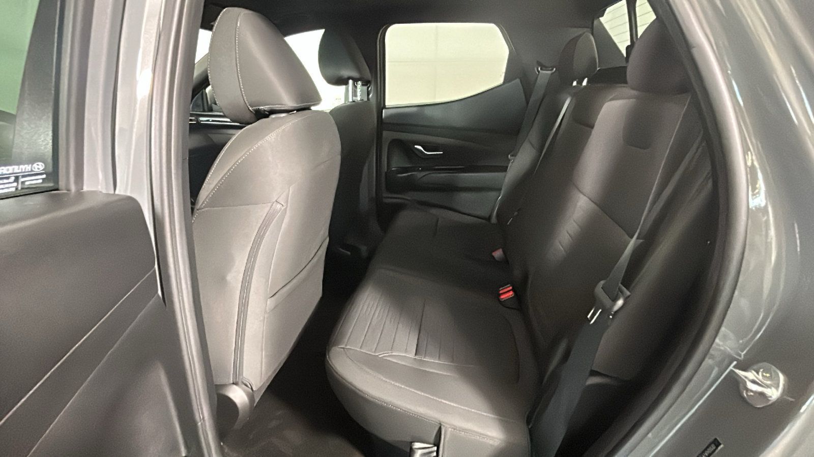 Used 2023 Hyundai Santa Cruz Night AWD/4WD image 32