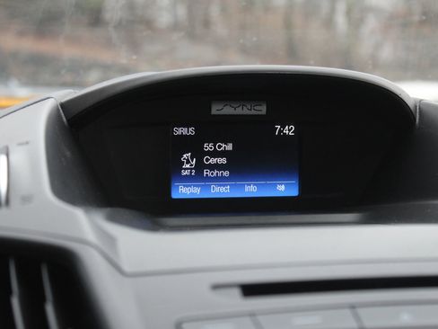 Used 2017 Ford C-MAX Energi SE w/ Cold Weather Package FWD image 31