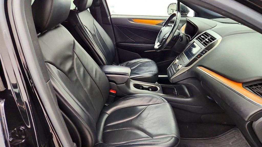 Used 2017 Lincoln MKC Reserve w/ Lincoln MKC Climate Package AWD/4WD image 23