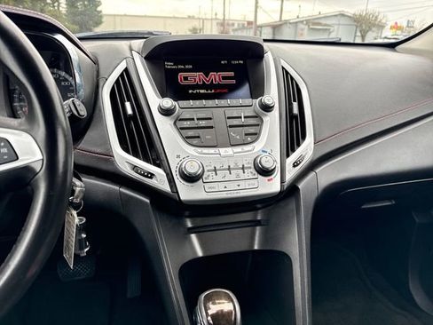 Used 2015 GMC Terrain Denali image 19