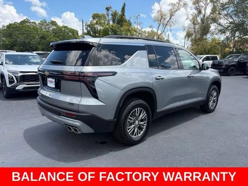 Used 2025 Chevrolet Traverse LT AWD/4WD image 6