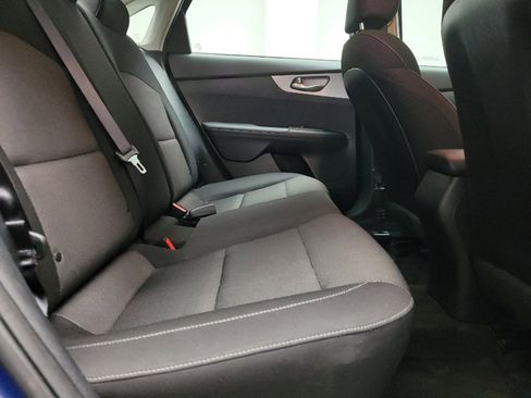 Used 2022 Kia Forte LXS FWD image 19