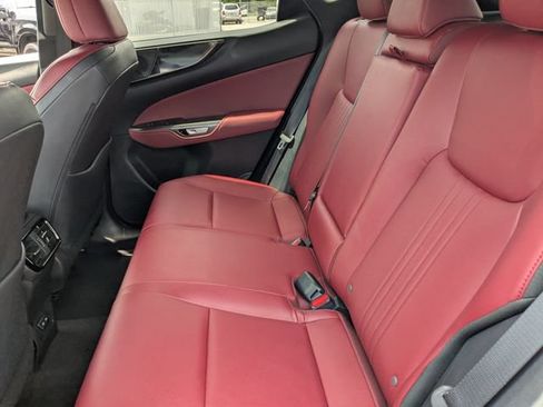 Used 2025 Lexus NX 250 FWD w/ Towing Package (2000 Lbs) image 15