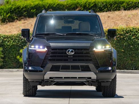 New 2026 Lexus GX 550 AWD/4WD image 3