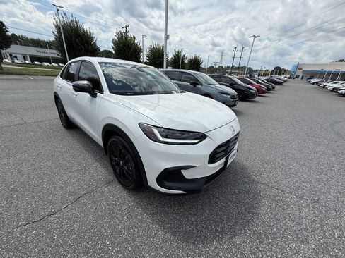 New 2026 Honda HR-V Sport image 3