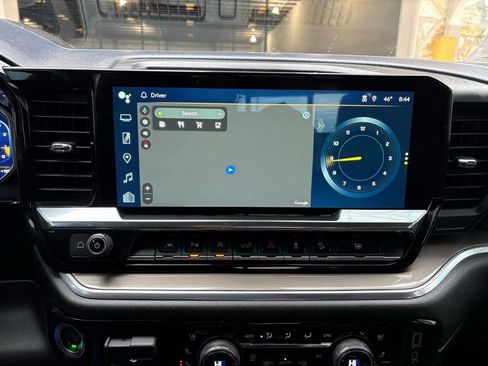 Used 2022 Chevrolet Silverado 1500 High Country w/ Technology Package image 46