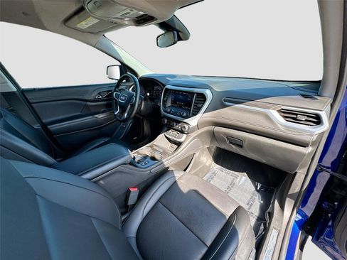 Used 2023 GMC Acadia SLT w/ Technology Package image 29