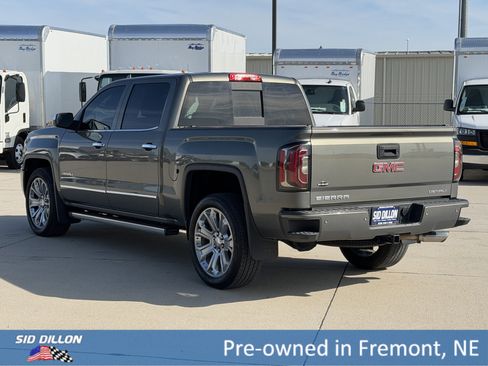 Used 2018 GMC Sierra 1500 Denali w/ Denali Ultimate Package AWD/4WD image 7