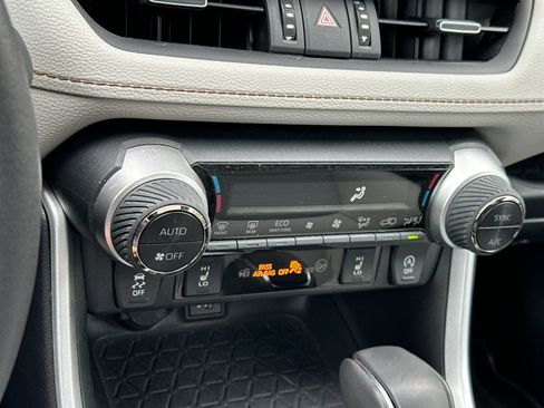 Used 2024 Toyota RAV4 XLE Premium w/ Weather Package AWD/4WD image 19