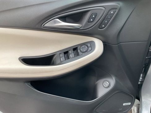 Used 2024 Buick Encore GX Avenir w/ Avenir Convenience Package FWD image 11