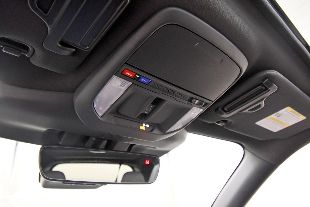 Used 2025 Subaru Forester Limited AWD/4WD image 28