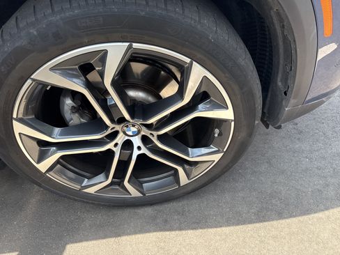 Used 2023 BMW X5 xDrive40i w/ Premium Package AWD/4WD image 6