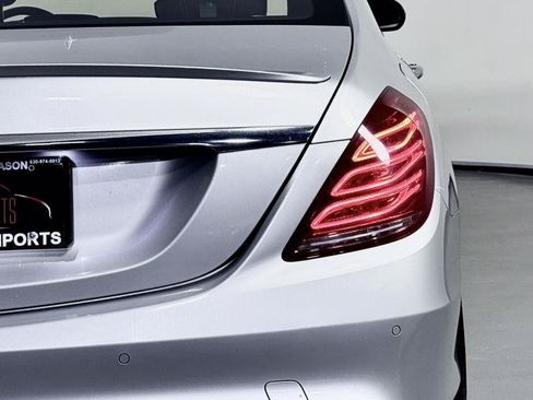 Used 2015 Mercedes-Benz S 550 Sedan image 14