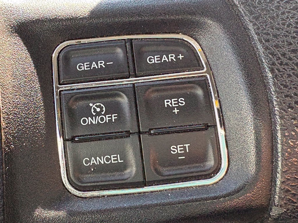 Used 2016 RAM 1500 Express RWD image 14