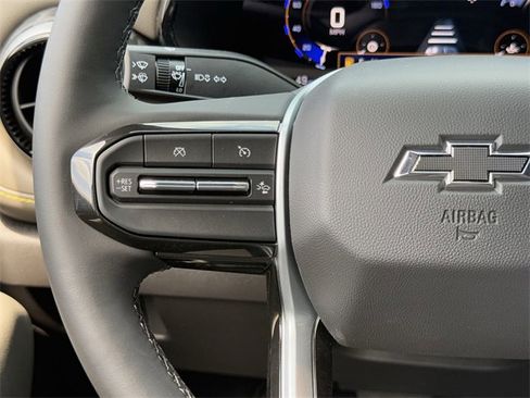 New 2025 Chevrolet Colorado ZR2 w/ Midnight Edition image 16