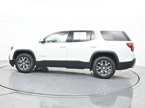 Used 2023 GMC Acadia SLE image 10