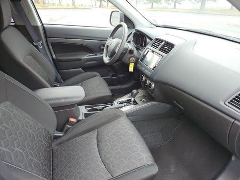 Used 2025 Mitsubishi Outlander Sport ES AWD/4WD image 10