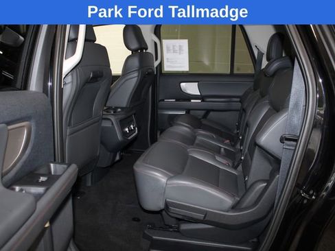 Used 2025 Ford Expedition Max Active AWD/4WD image 26