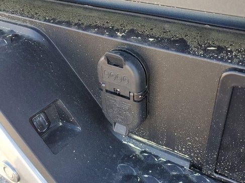 New 2025 GMC Canyon Elevation image 6