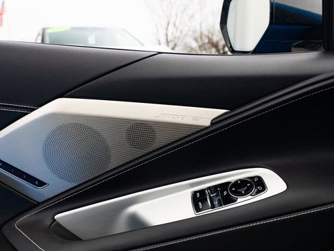 Used 2022 Chevrolet Corvette Stingray Preferred Cpe w/ Z51 Performance Package image 16