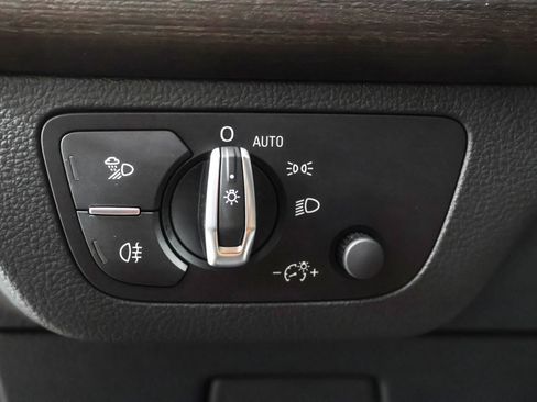 Used 2022 Audi Q5 2.0T Premium w/ Convenience Package image 26