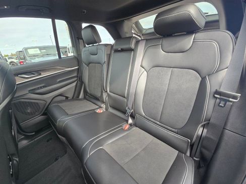 New 2026 Jeep Grand Cherokee Altitude AWD/4WD image 22