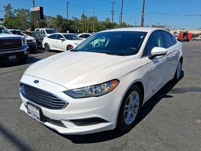 Used 2018 Ford Fusion SE w/ Fusion SE Technology Package