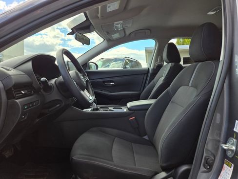 Used 2024 Nissan Sentra SV FWD image 20