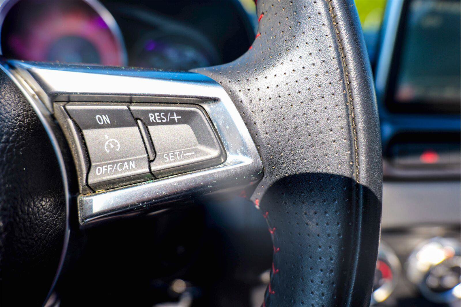 Used 2019 FIAT 124 Spider Abarth w/ Navigation & Sound Group RWD image 23