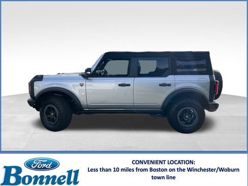 Used 2021 Ford Bronco Badlands image 2