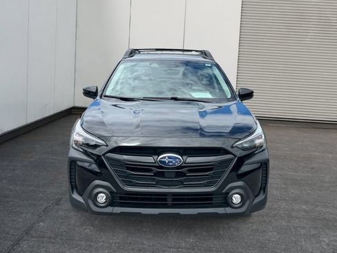 Used 2025 Subaru Outback Onyx Edition XT AWD/4WD image 8