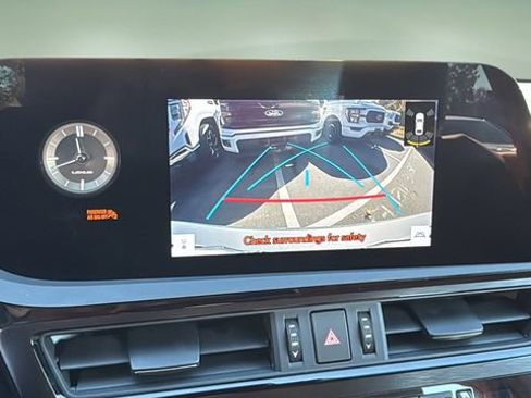 Used 2023 Lexus ES 350 w/ Premium Package image 27