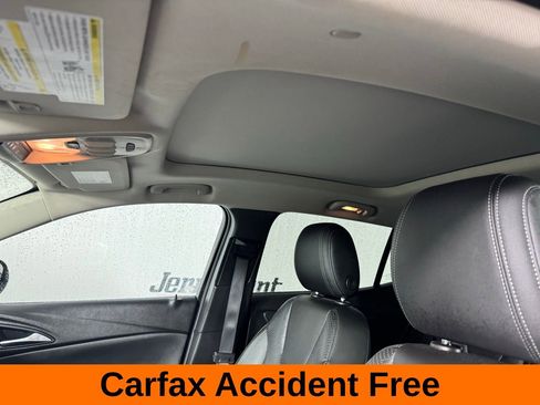 Used 2023 Buick Encore GX Essence w/ Experience Buick Package image 3