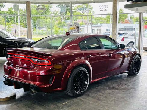 Used 2022 Dodge Charger SRT Hellcat w/ Harman/Kardon Audio Group RWD image 6