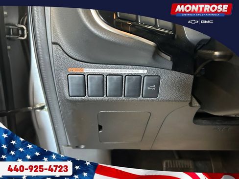 Used 2017 Mitsubishi Outlander GT AWD/4WD image 13