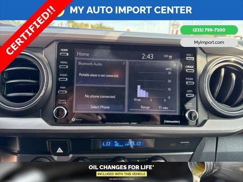 Certified 2022 Toyota Tacoma SR5 w/ Technology Package AWD/4WD image 20