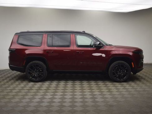 New 2026 Jeep Grand Wagoneer Summit AWD/4WD image 3