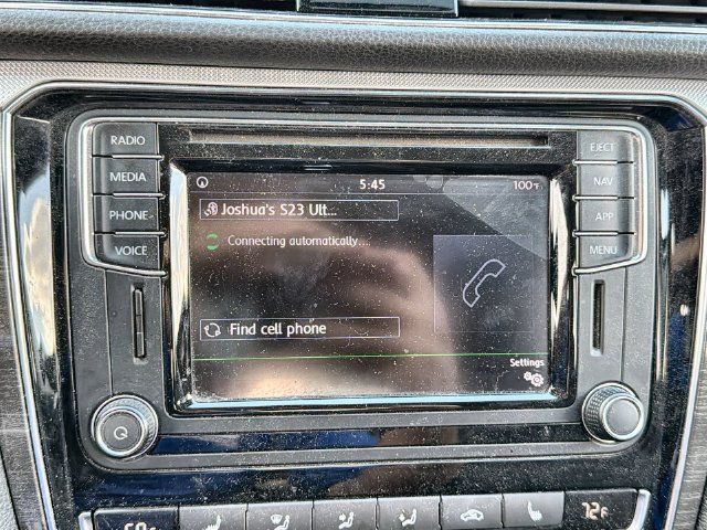Used 2018 Volkswagen Passat 2.0T SE FWD image 16