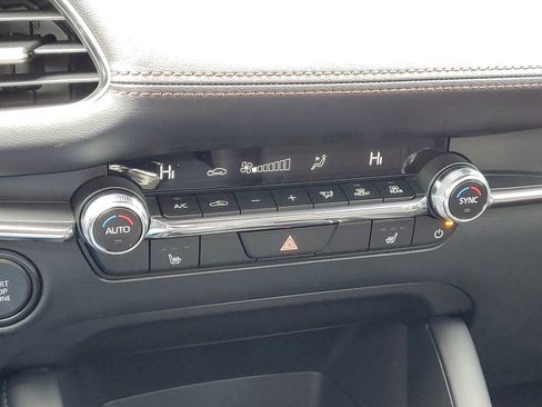 New 2026 MAZDA MAZDA3 2.5 S Hatchback w/ Premium Pkg image 25