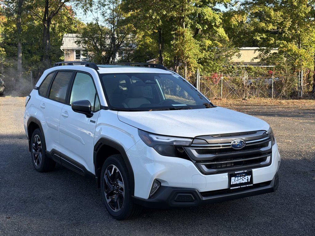New 2026 Subaru Forester Premium AWD/4WD image 1