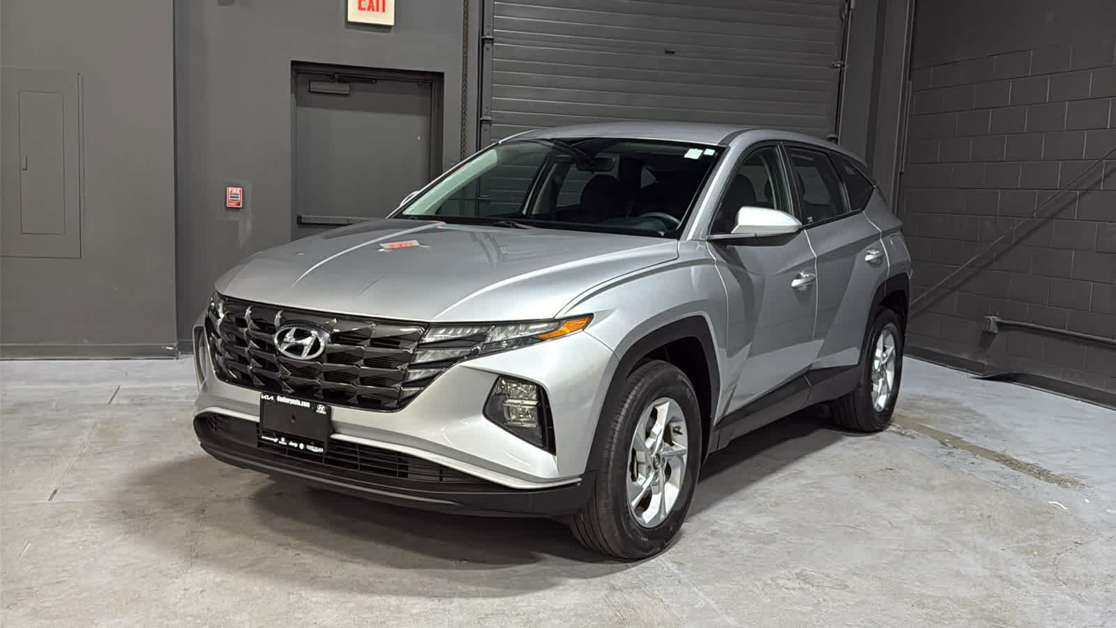 Used 2024 Hyundai Tucson SE AWD/4WD image 3