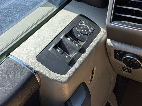 Used 2018 Ford F150 XLT AWD/4WD image 19