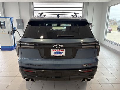 Used 2025 Chevrolet Traverse RS w/ LPO, Floor Liner Package