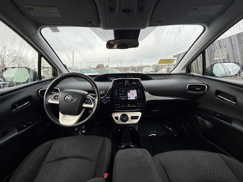 Used 2018 Toyota Prius Prime Plus FWD image 16