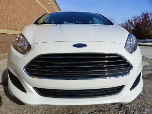 Used 2018 Ford Fiesta SE image 12